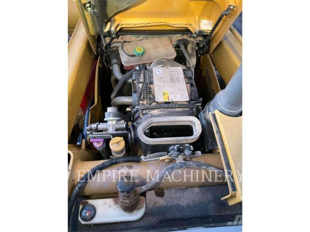 CAT 415F2 IL Pale gommate