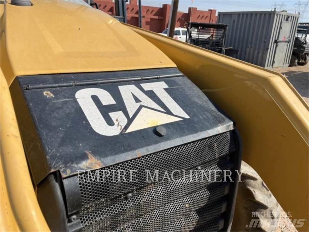 CAT 415F2 IL Pale gommate