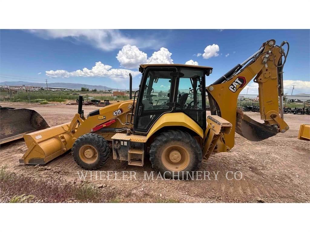 CAT 420 Terne