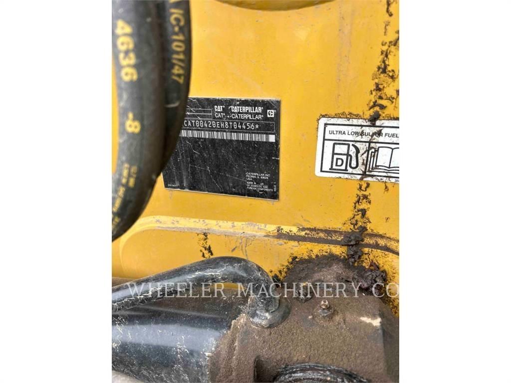 CAT 420 CF Terne