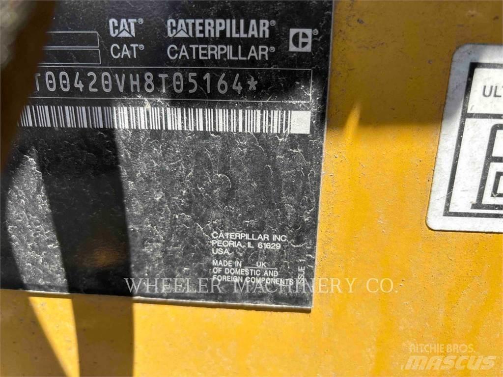 CAT 420 CF Terne