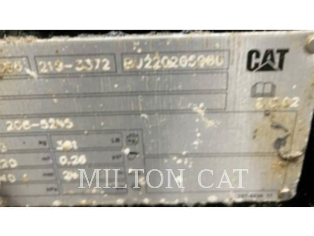 CAT 420BACKHOEBUCKET24 Benne