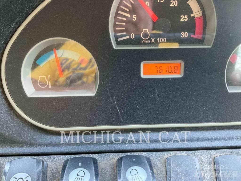 CAT 420E Terne