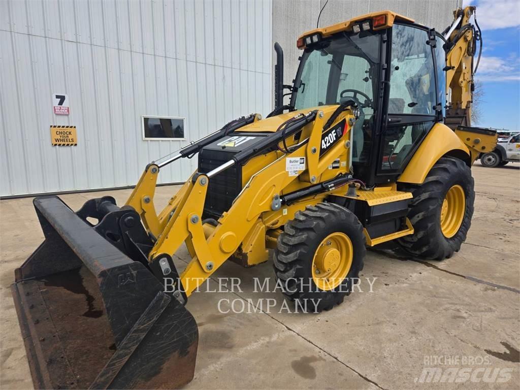 CAT 420F Terne