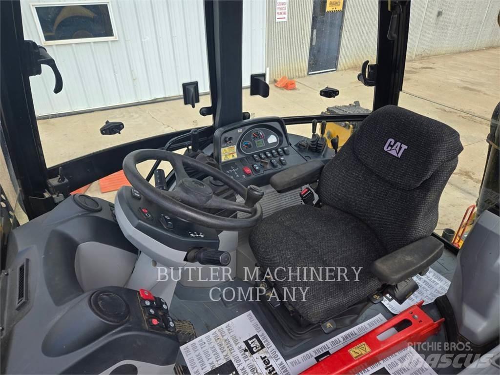 CAT 420F Terne