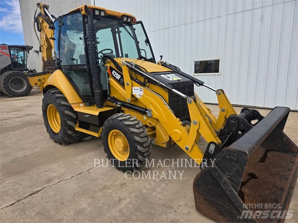 CAT 420F Terne