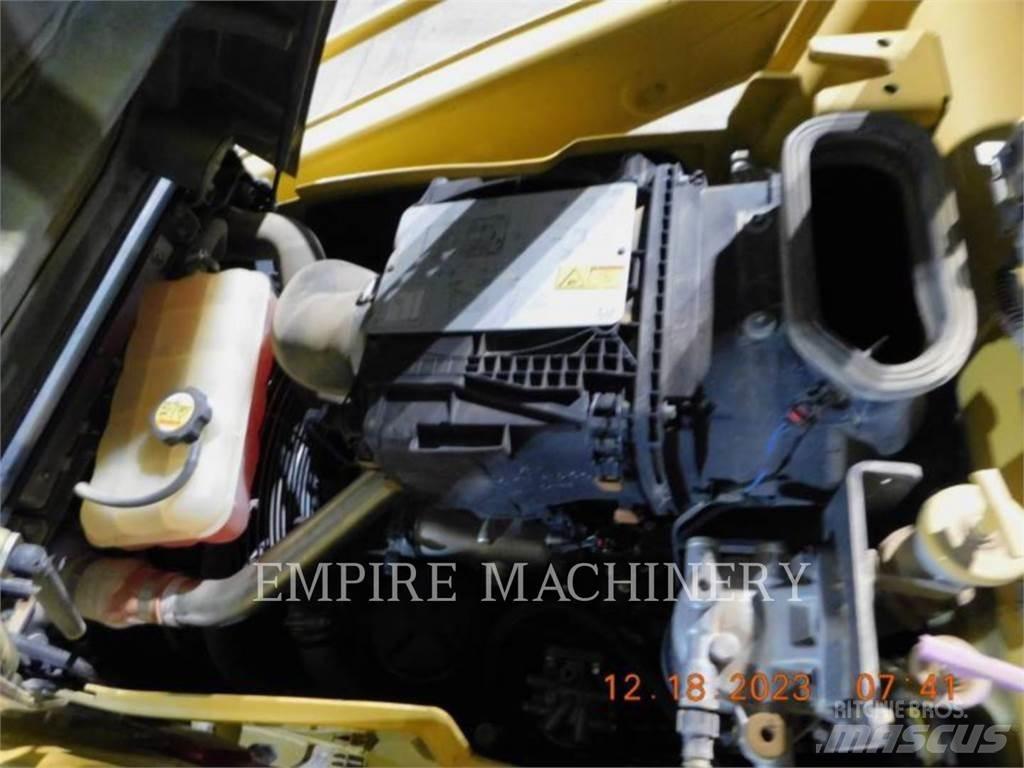 CAT 420F2 4EO Terne
