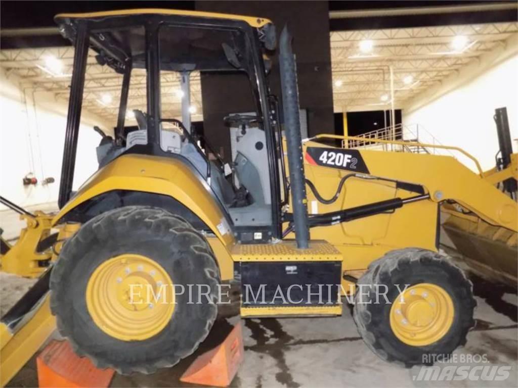 CAT 420F2 4EO Terne