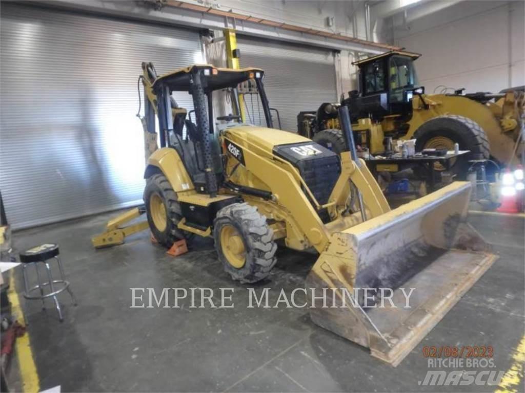 CAT 420F2 4EO Terne