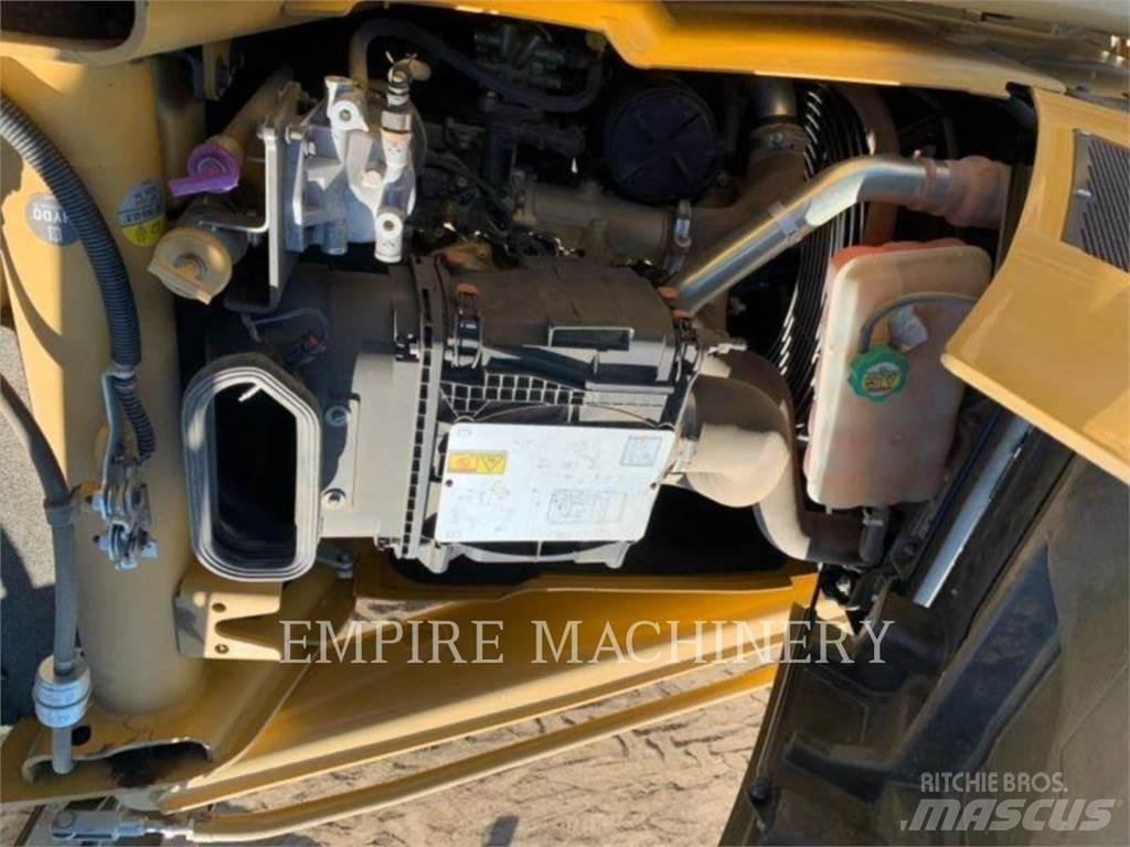 CAT 420F2 4EO Terne