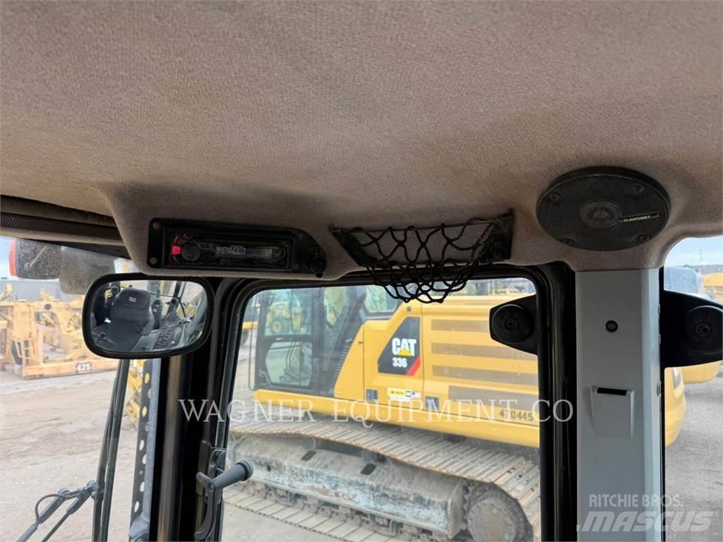 CAT 420F2 4WDE Terne