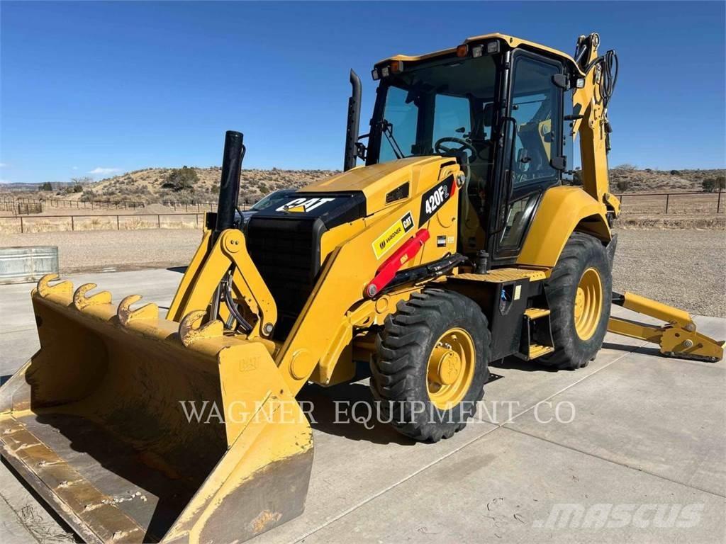 CAT 420F2 4WDE Terne