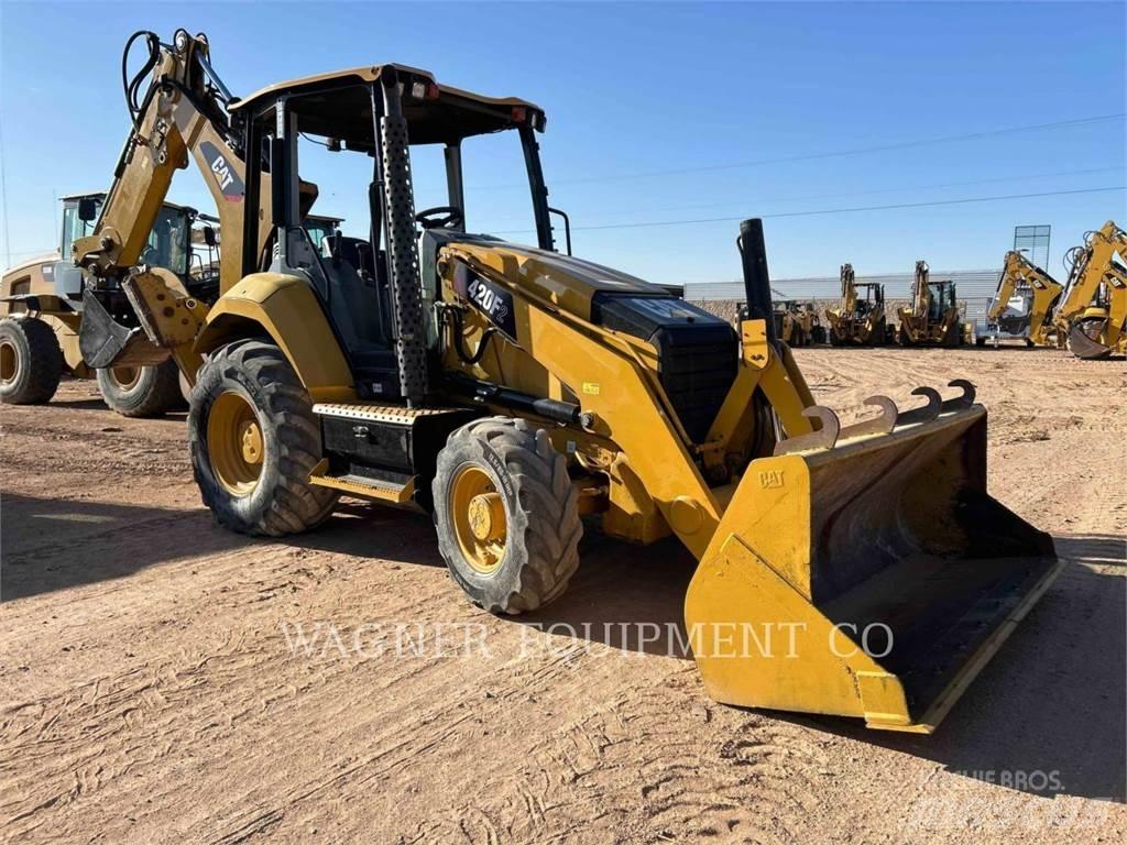 CAT 420F2 4WDE Terne