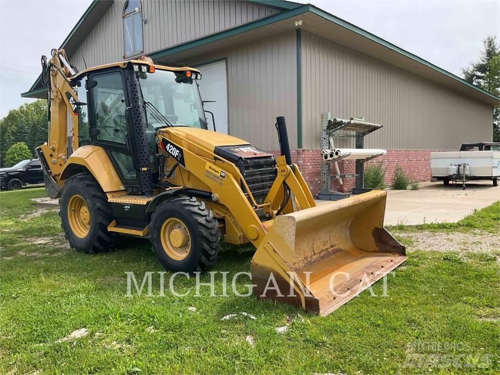 CAT 420F2 APR Terne