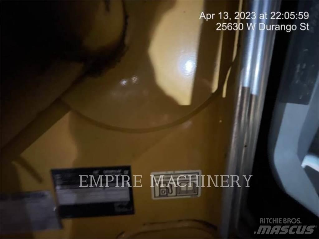 CAT 420F24EOIP Terne
