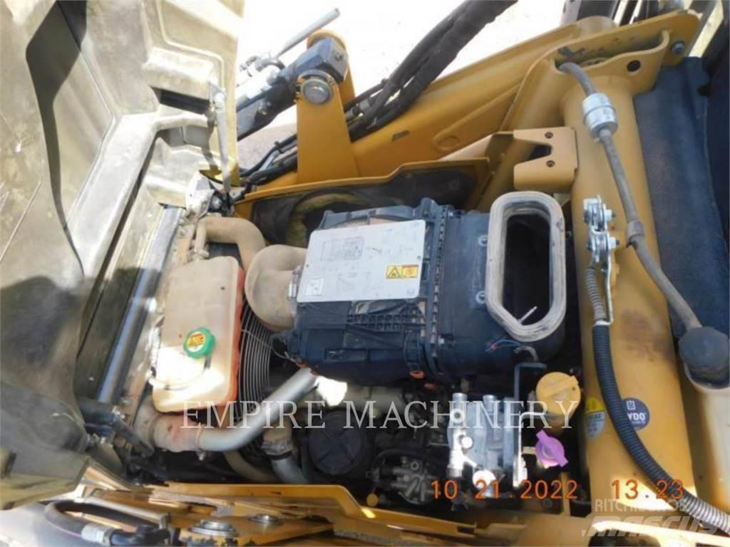 CAT 420F24EOIP Terne