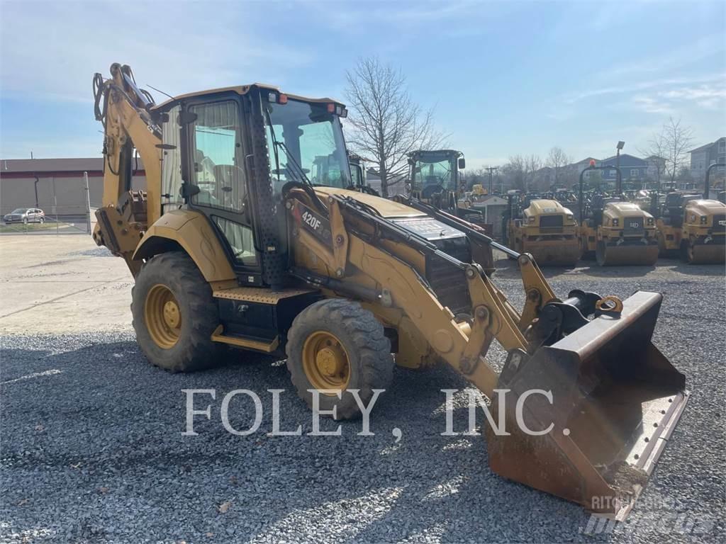 CAT 420F2IT Terne