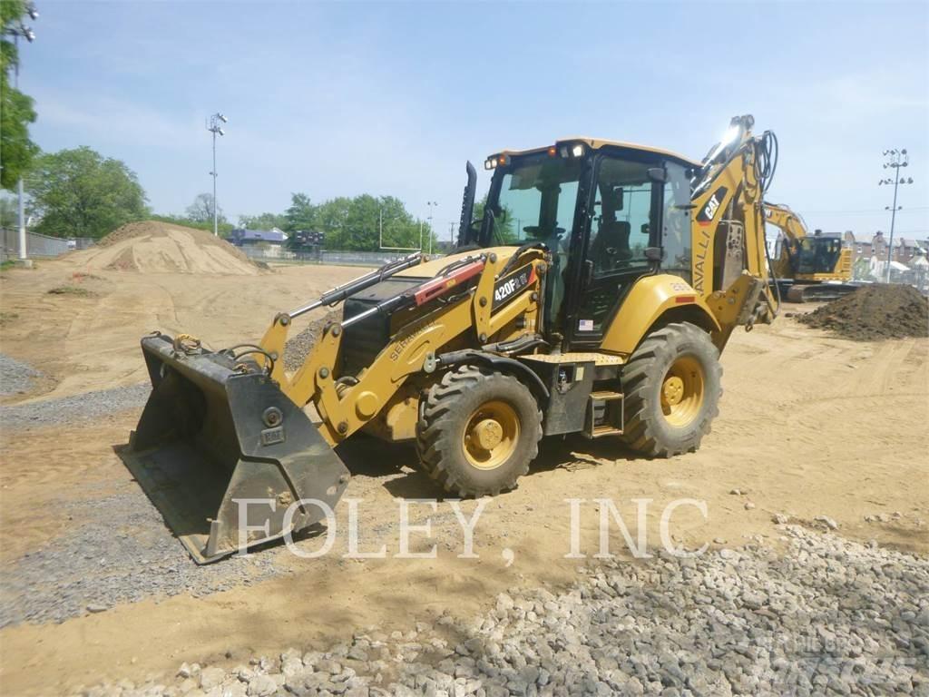 CAT 420F2IT Terne