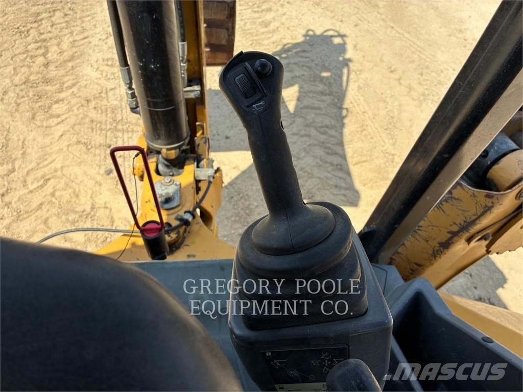 CAT 420F2IT Terne