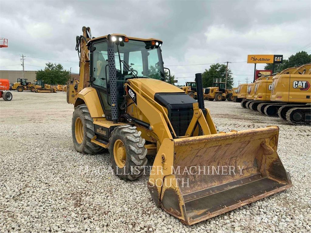 CAT 420F2ST Terne