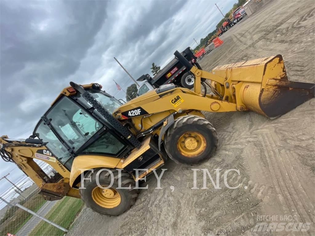 CAT 420FST Terne