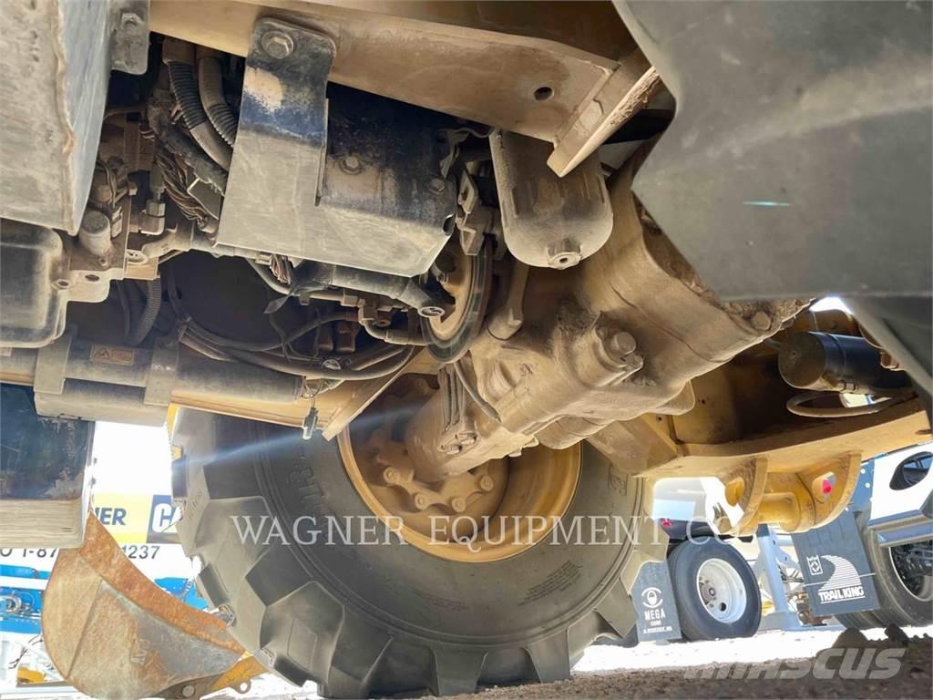 CAT 430F2 4WD Terne