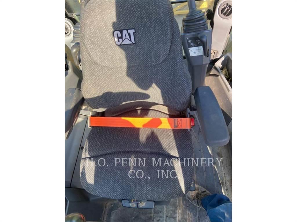 CAT 430F2ST Terne