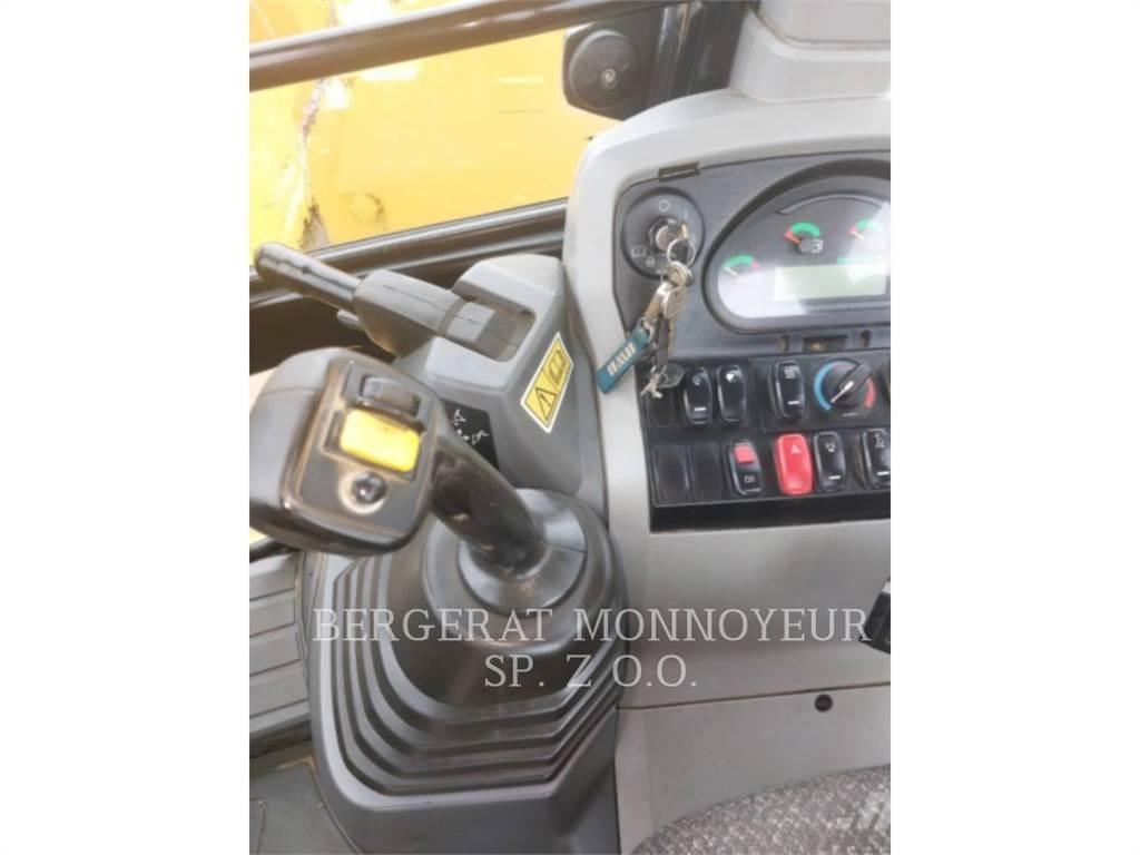 CAT 432F2 Terne