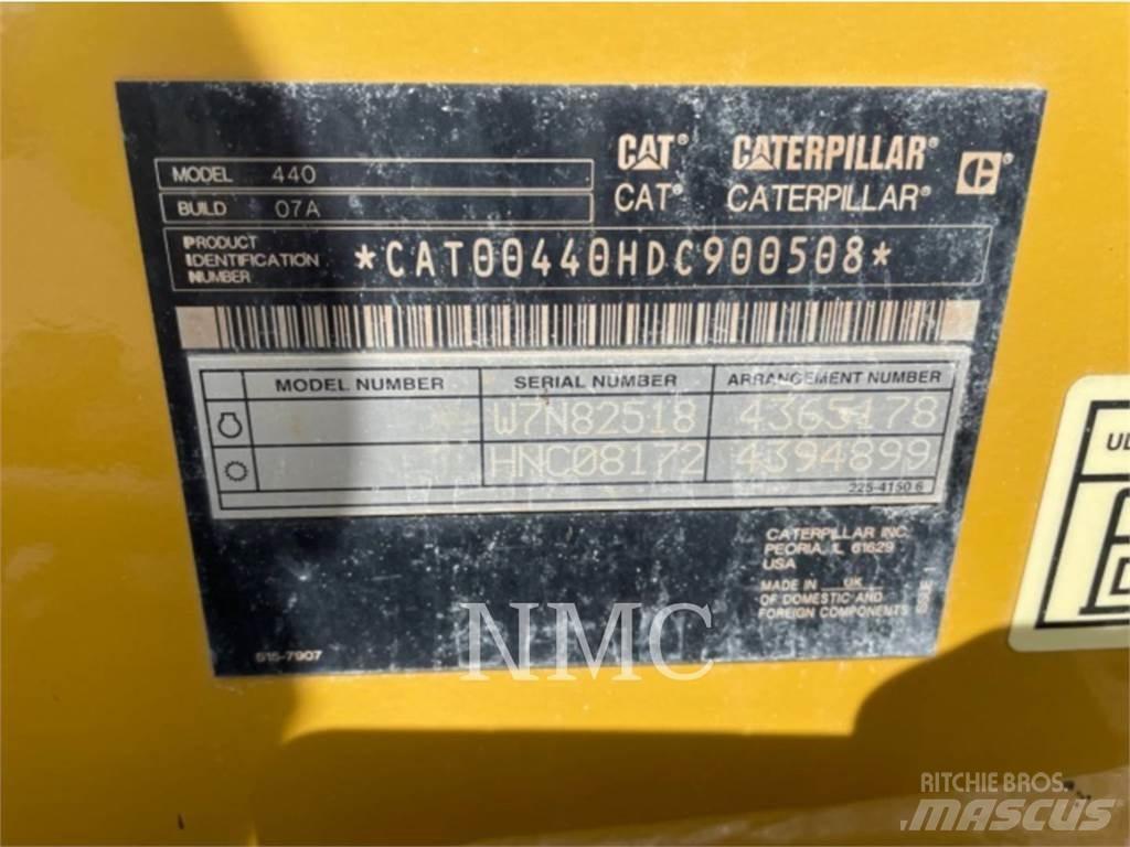 CAT 440 Terne