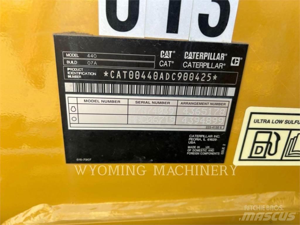 CAT 440 Terne