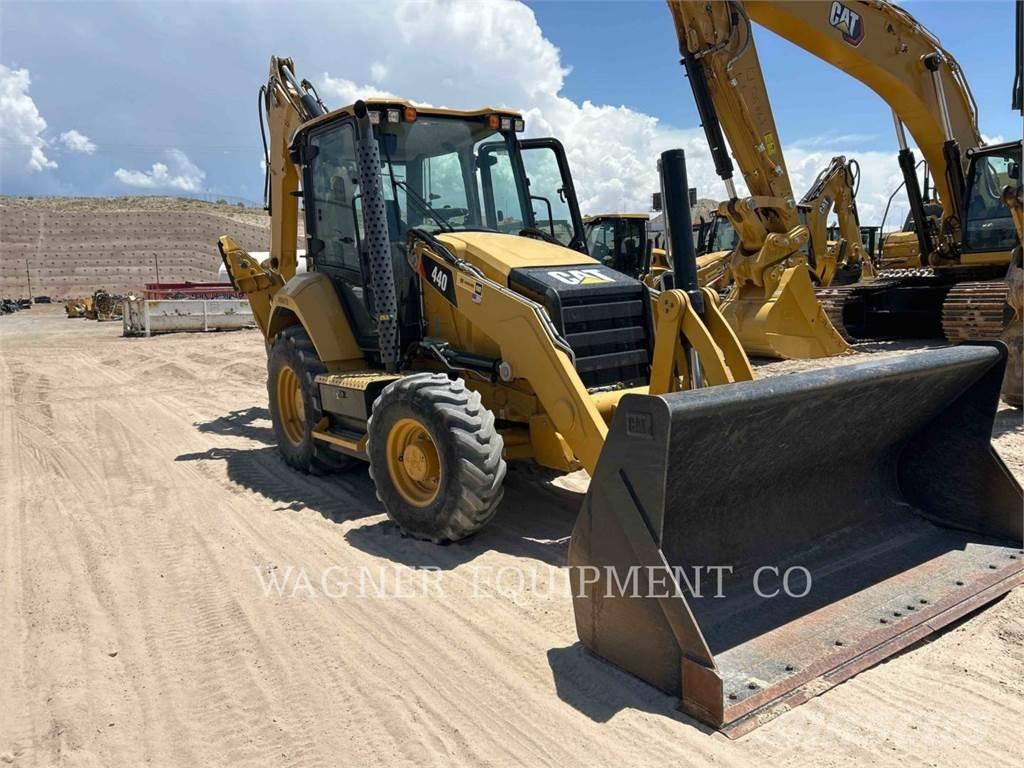 CAT 440 Terne