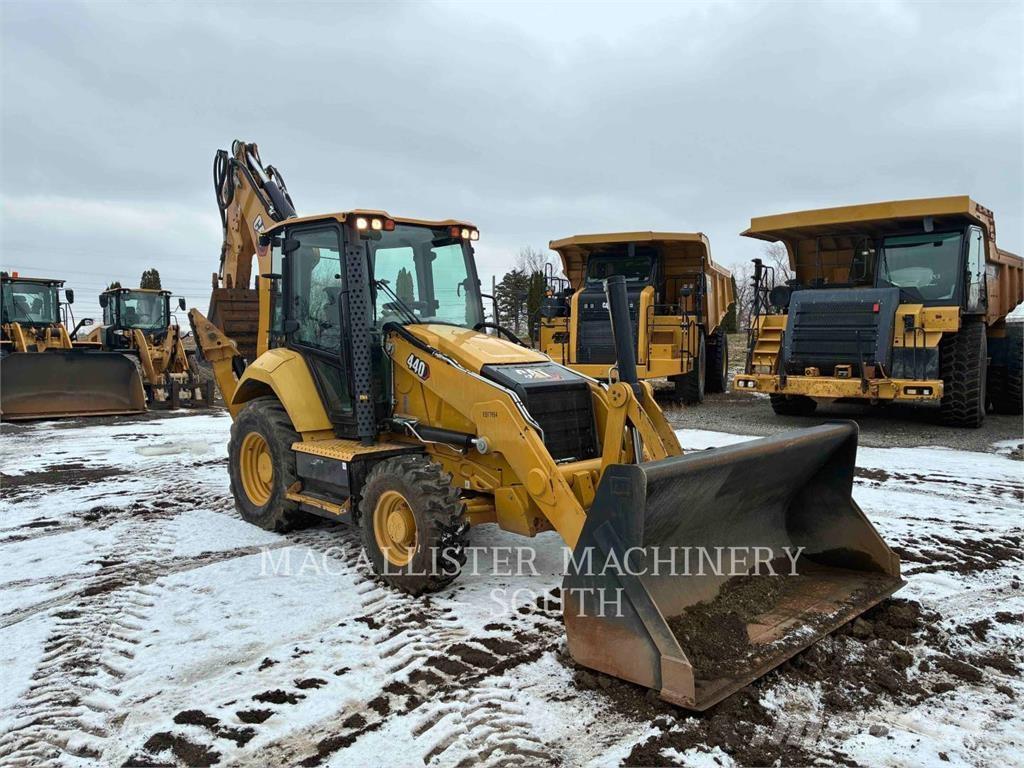 CAT 440 Terne
