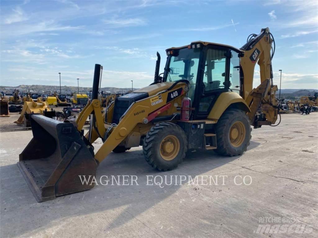 CAT 440 Terne
