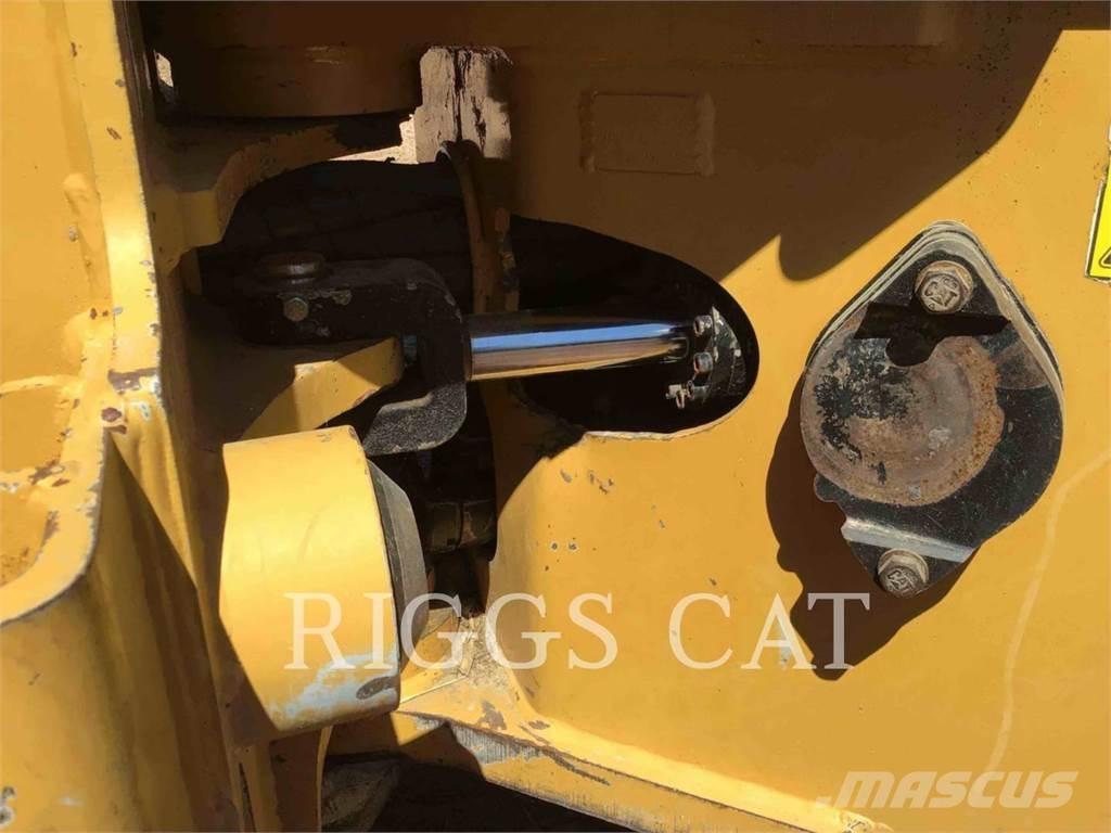 CAT 563C Abbattitrici cingolate e macchine forestali