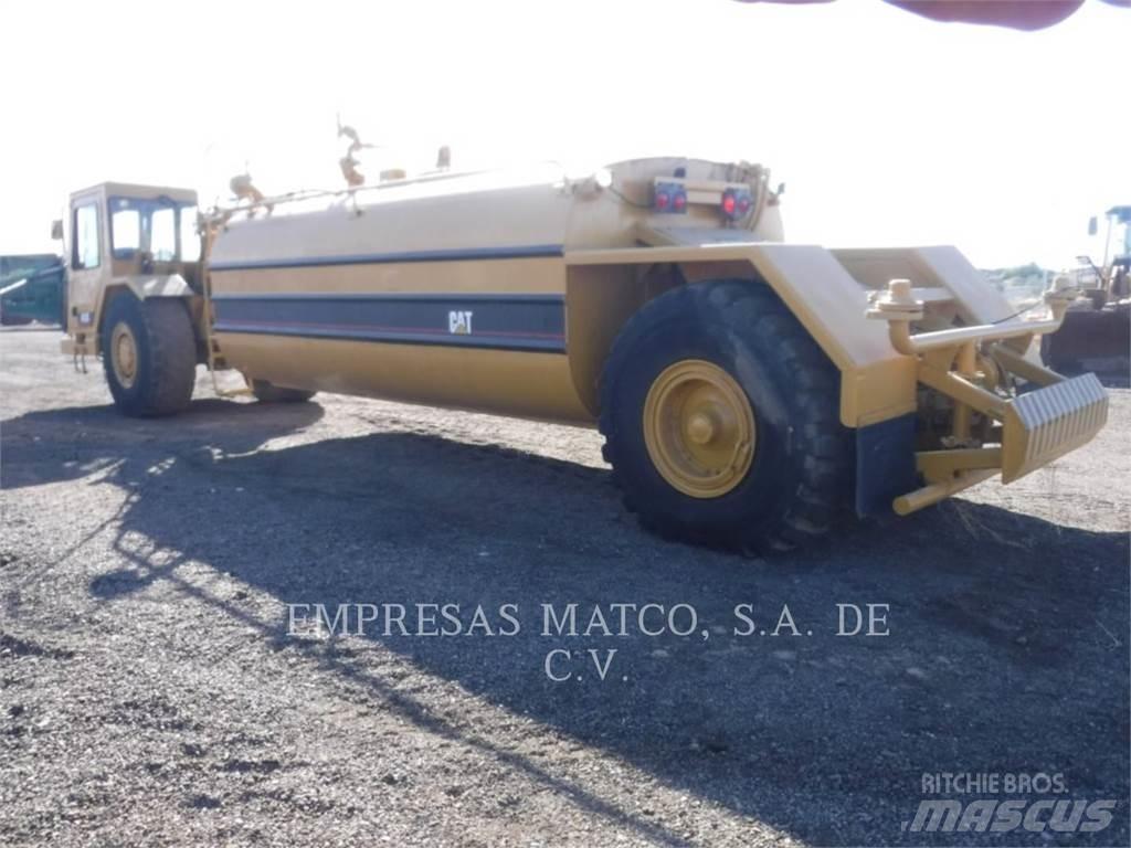 CAT 613C Autocisterne