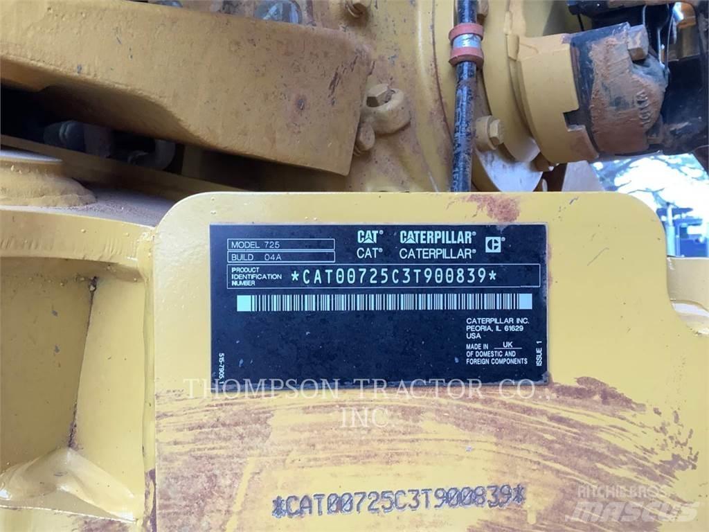 CAT 725 Dumpers articolati