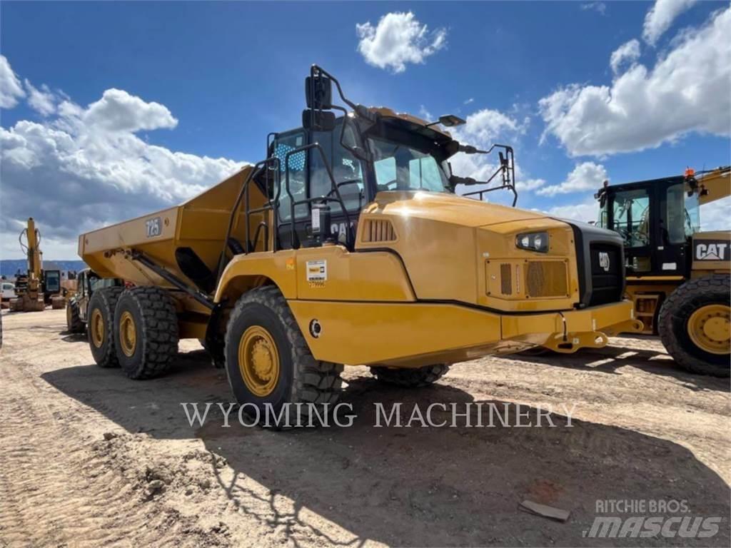 CAT 725 Dumpers articolati