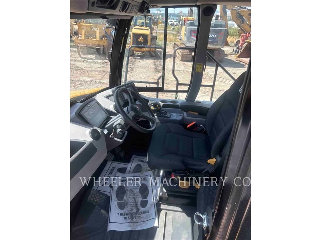 CAT 725 Dumpers articolati
