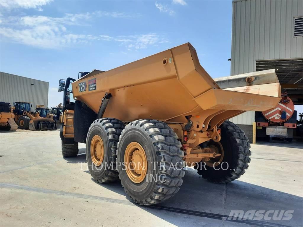 CAT 725 Dumpers articolati