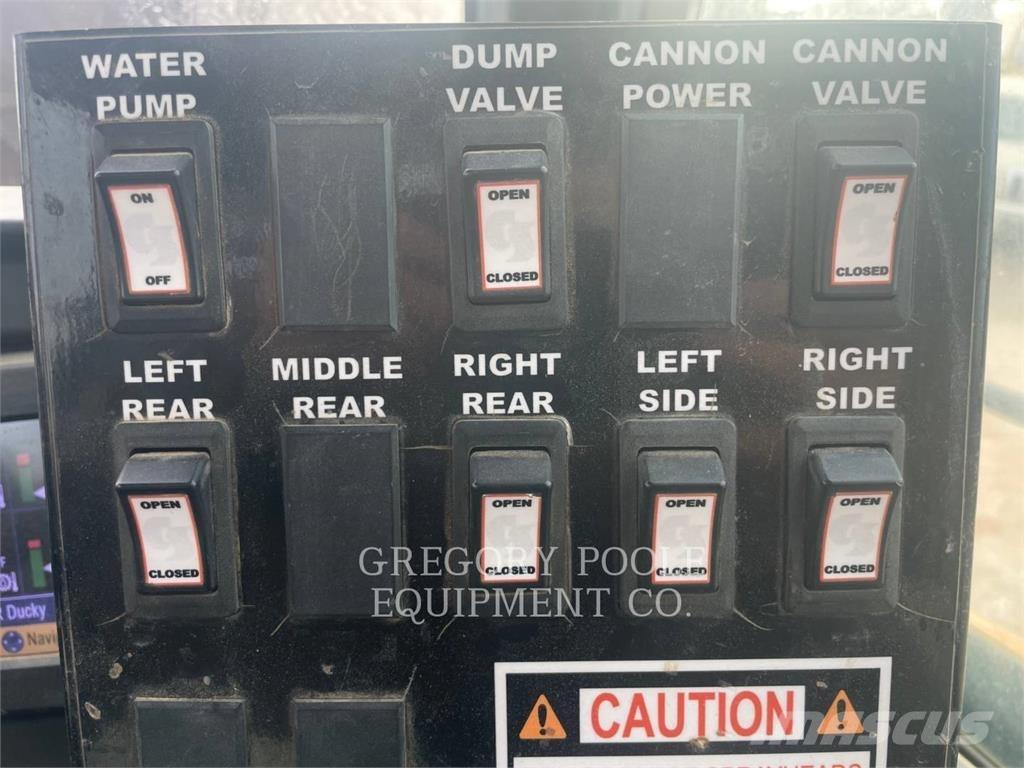 CAT 725 C Dumpers articolati