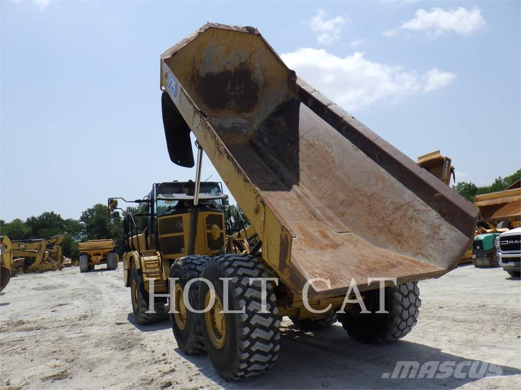 CAT 72504 Dumpers articolati
