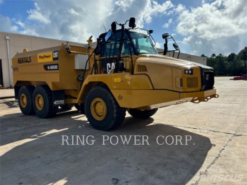 CAT 725CWW Cisterna