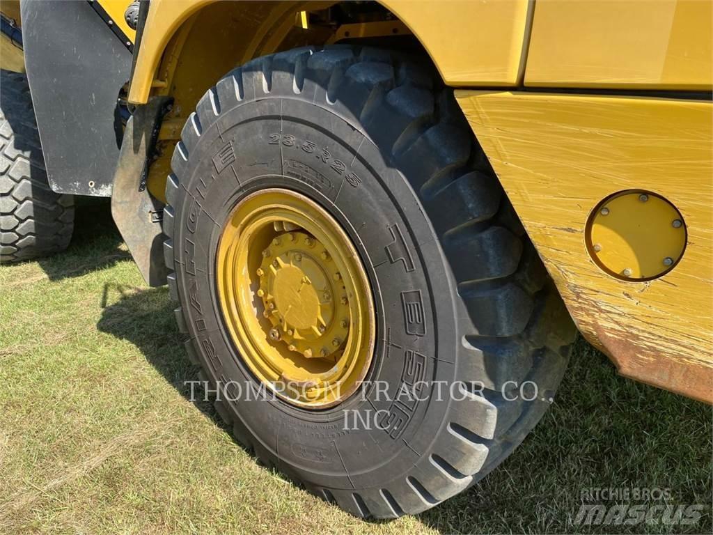CAT 730 Dumpers articolati