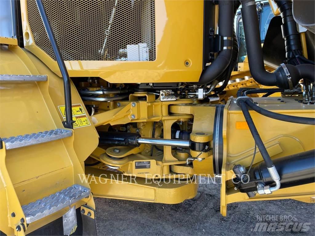 CAT 730 Dumpers articolati