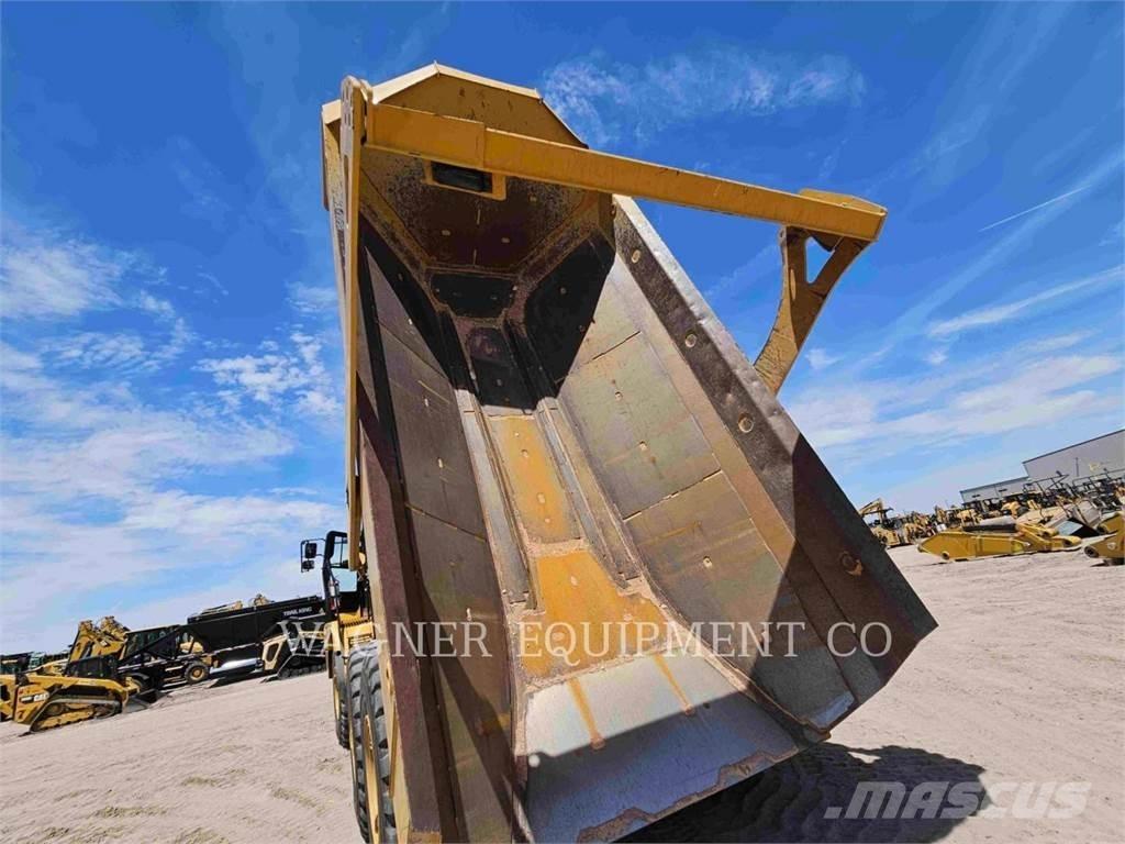 CAT 730 Dumpers articolati