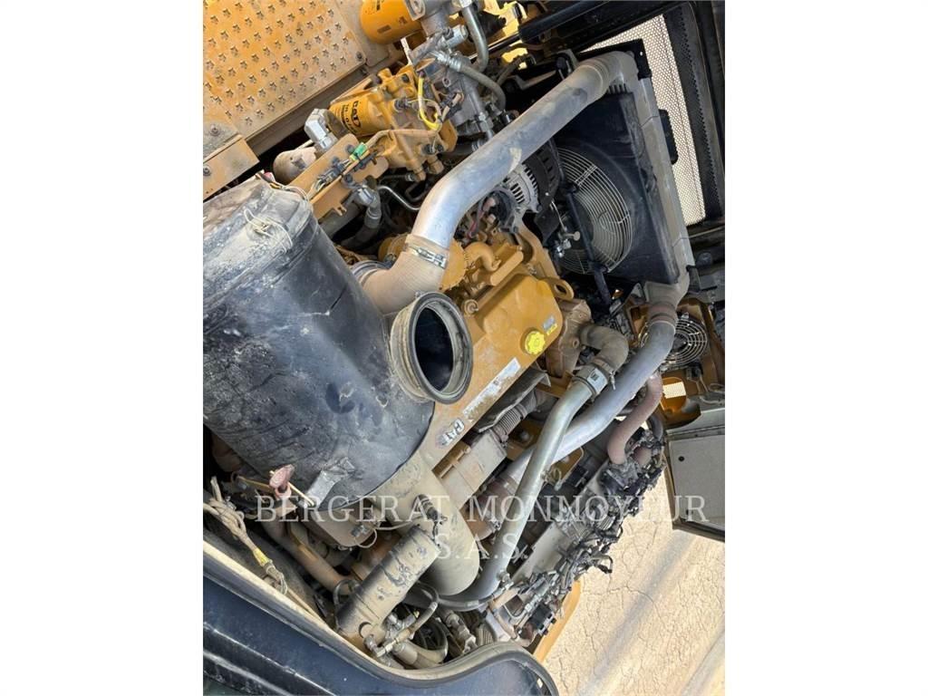 CAT 730 Dumpers articolati