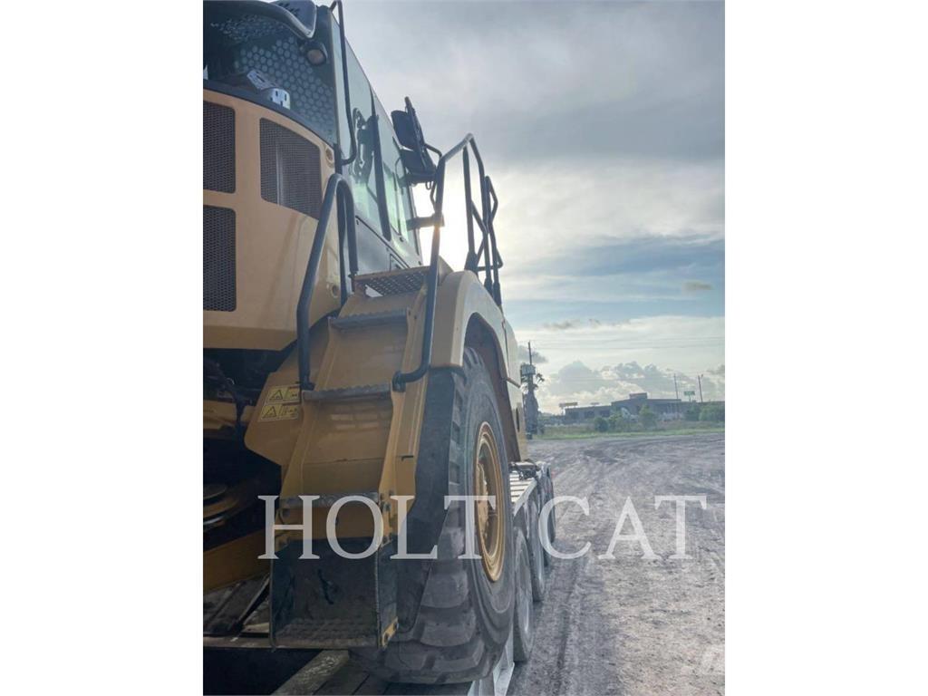CAT 730 Dumpers articolati