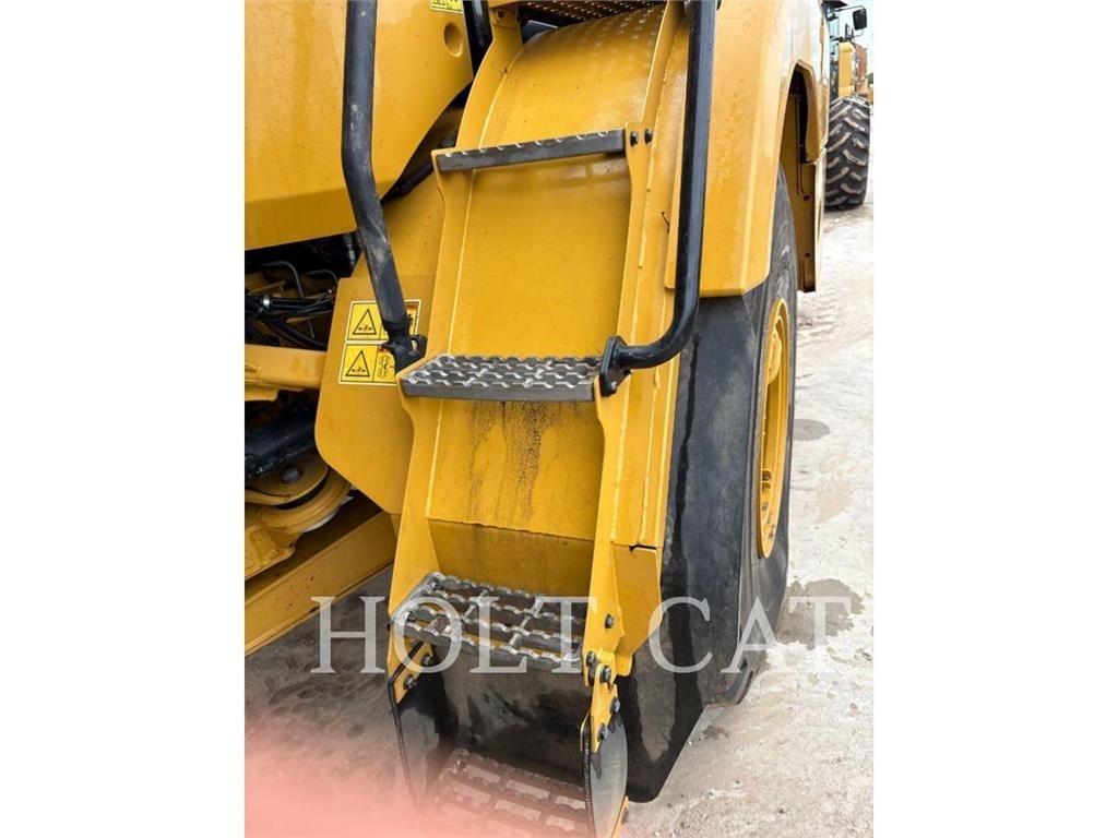CAT 730 Dumpers articolati