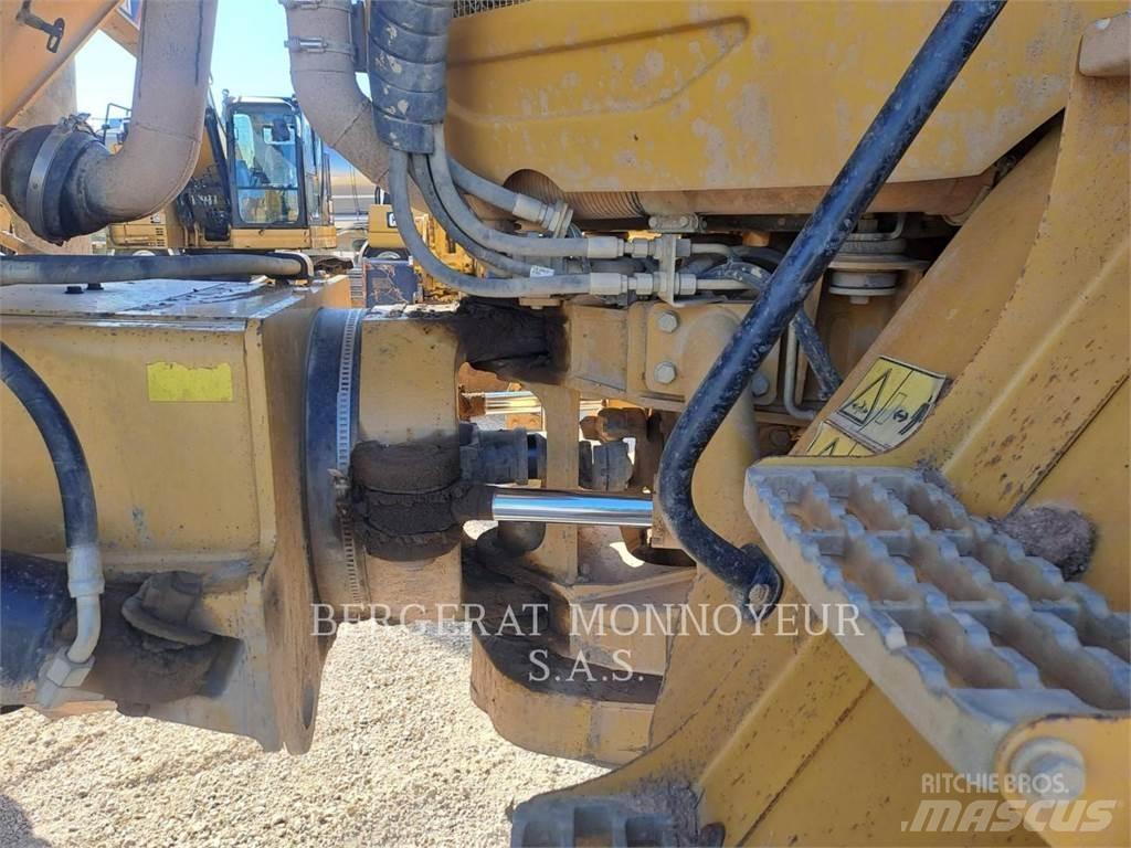 CAT 730 Dumpers articolati