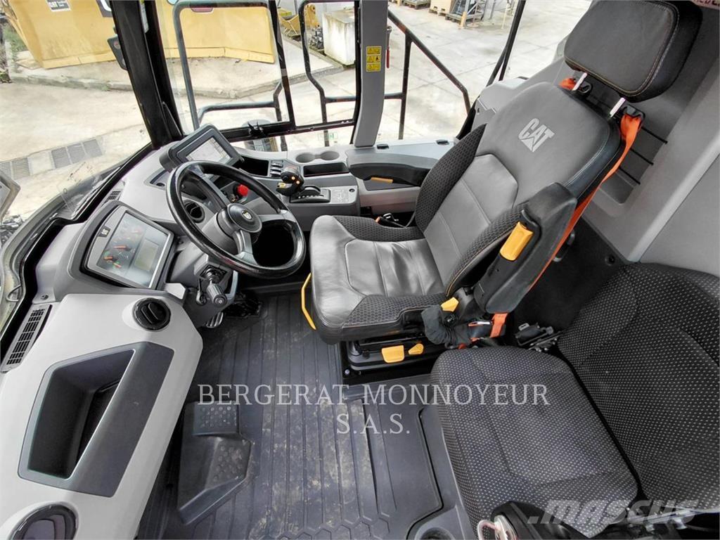 CAT 730 Dumpers articolati